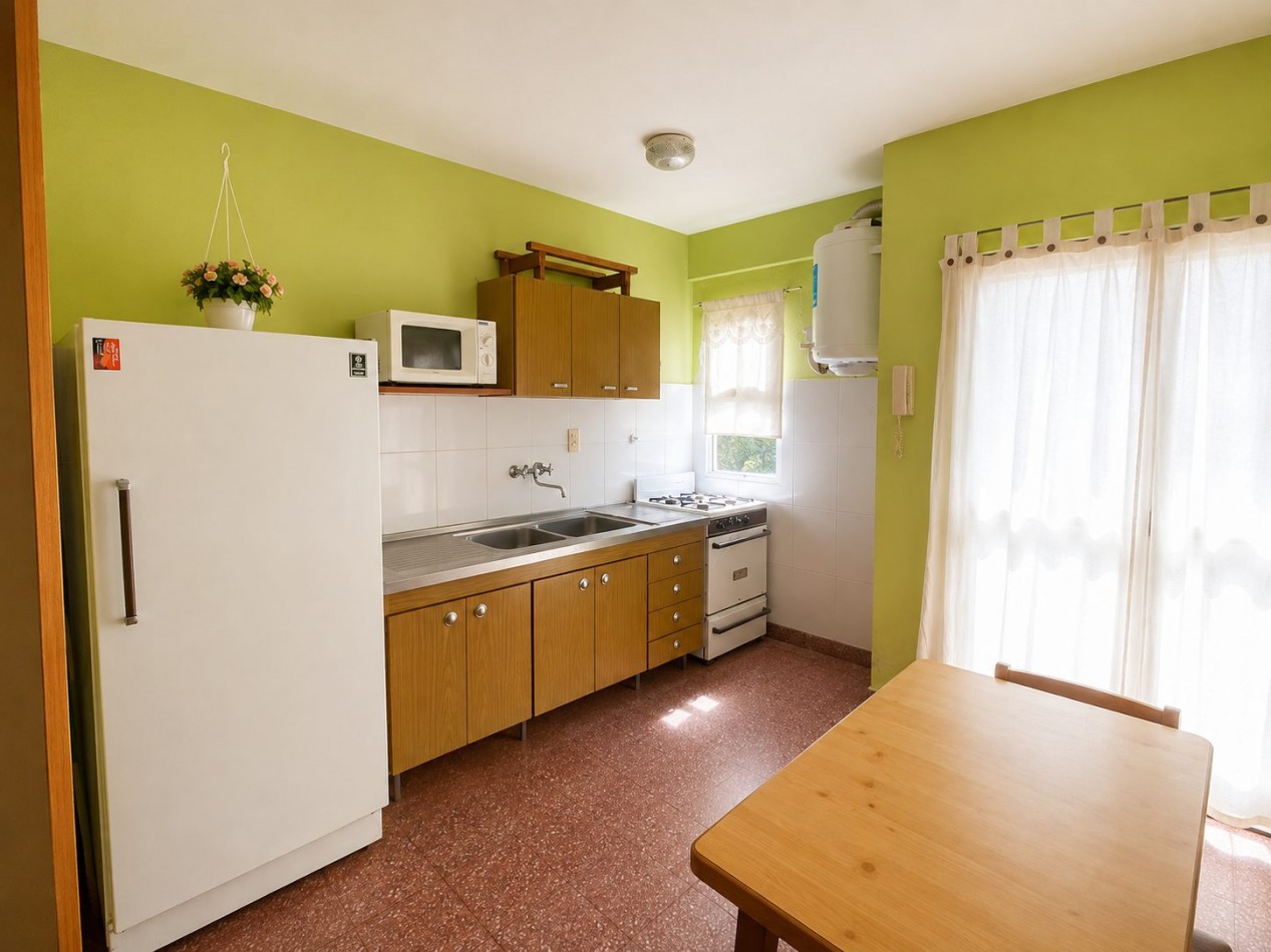DEPARTAMENTO EN VENTA EN SANTA TERESITA, 3 AMBIENTES CON COCHERA , CERCA DEL MAR
