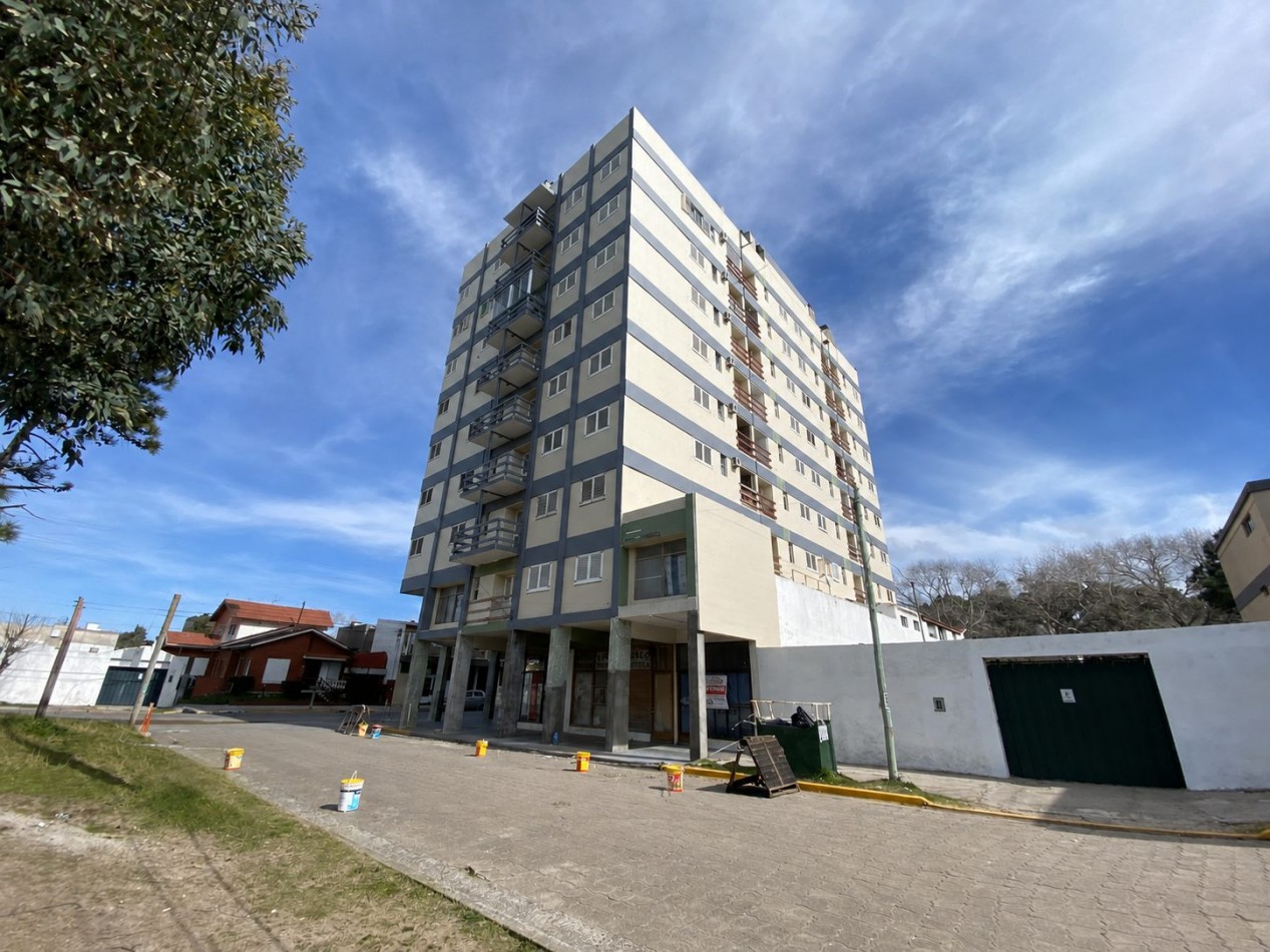 DEPARTAMENTO EN VENTA EN SANTA TERESITA, 3 AMBIENTES CON COCHERA , CERCA DEL MAR