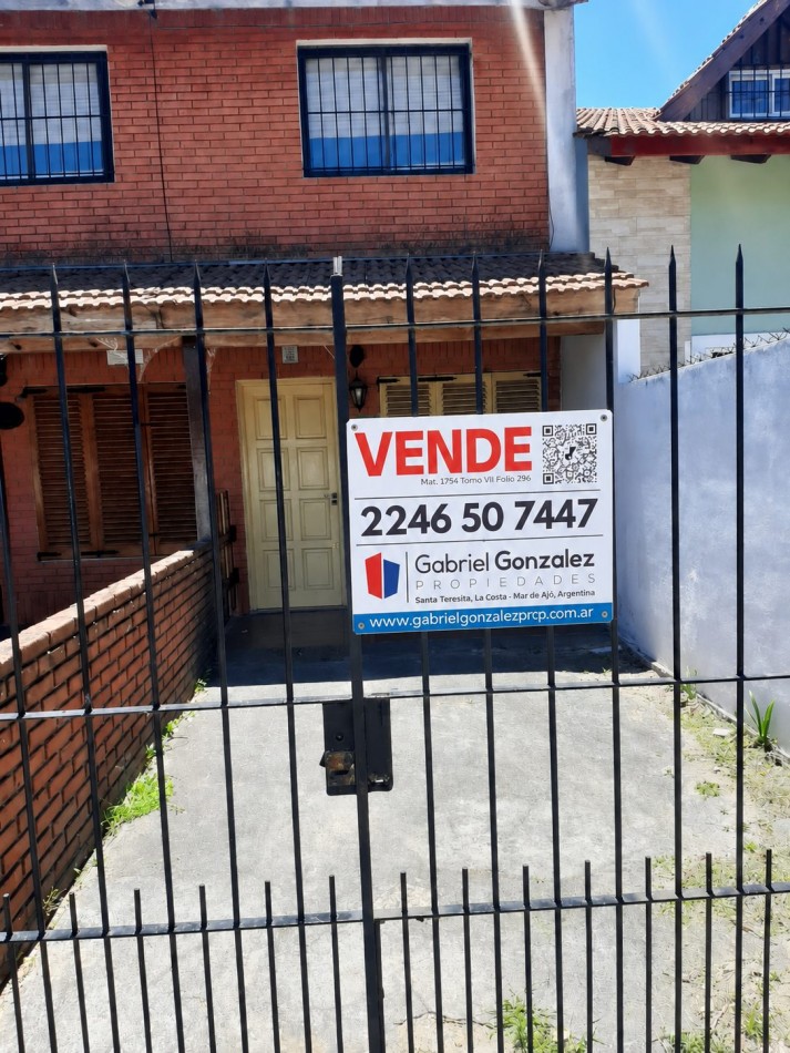 DUPLEX EN VENTA EN SANTA TERESITA. A METROS DEL CENTRO Y DE LA PLAYA, OPORTUNIDAD