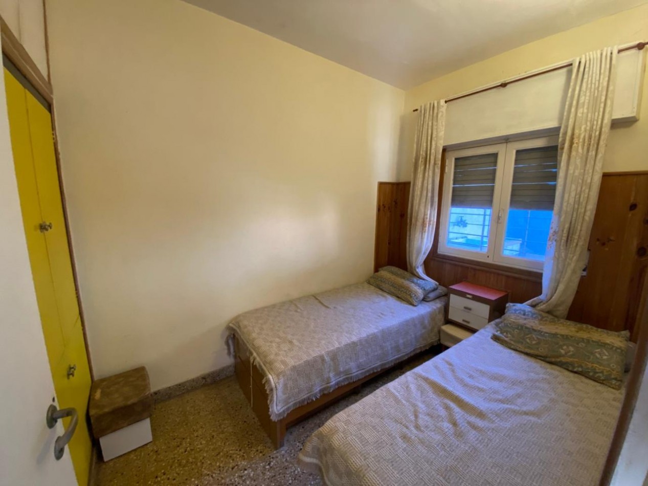 OPORTUNIDAD, CASA 3 AMBIENTES, EXCELENTE UBICACION A METROS DEL MAR
