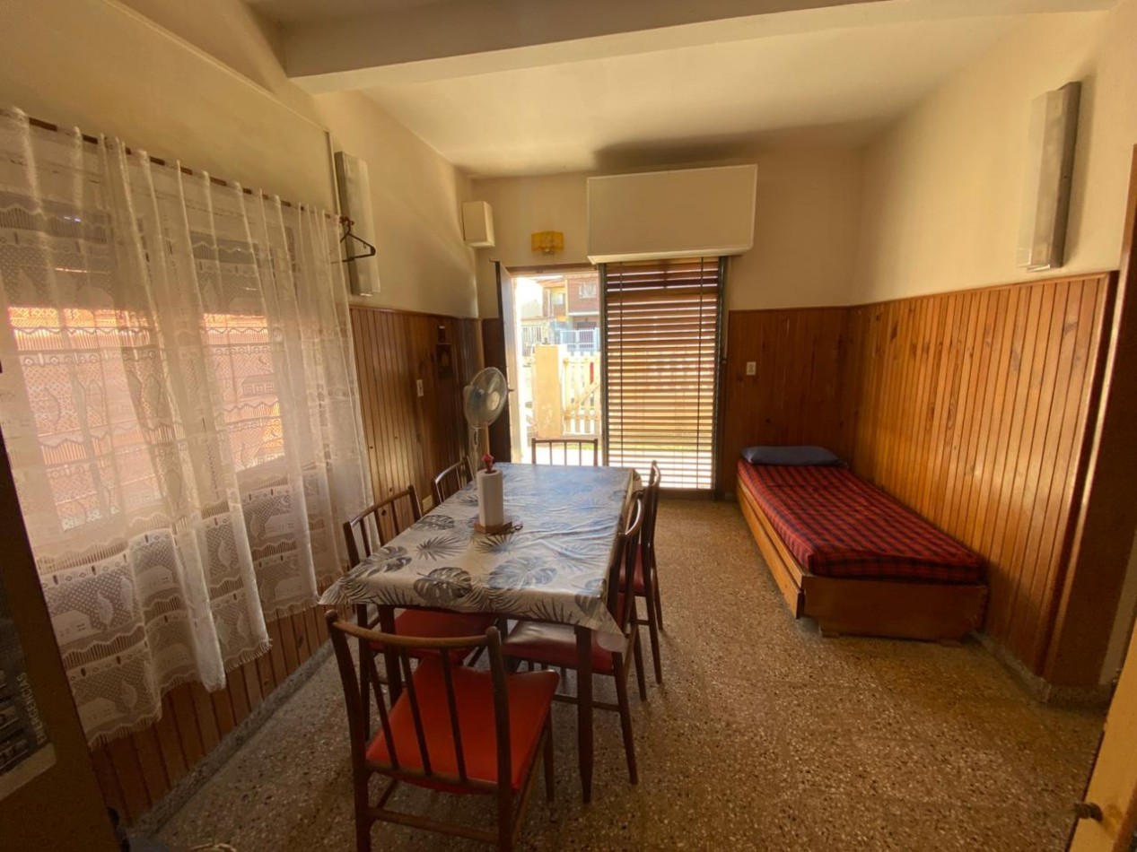 OPORTUNIDAD, CASA 3 AMBIENTES, EXCELENTE UBICACION A METROS DEL MAR