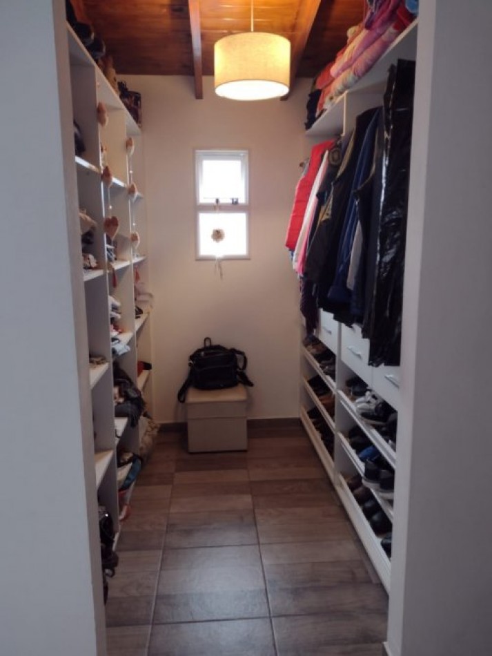 EXCLUSIVO DUPLEX 4 AMBIENTES, 2 BAÑOS + VESTIDOR + QUINCHO