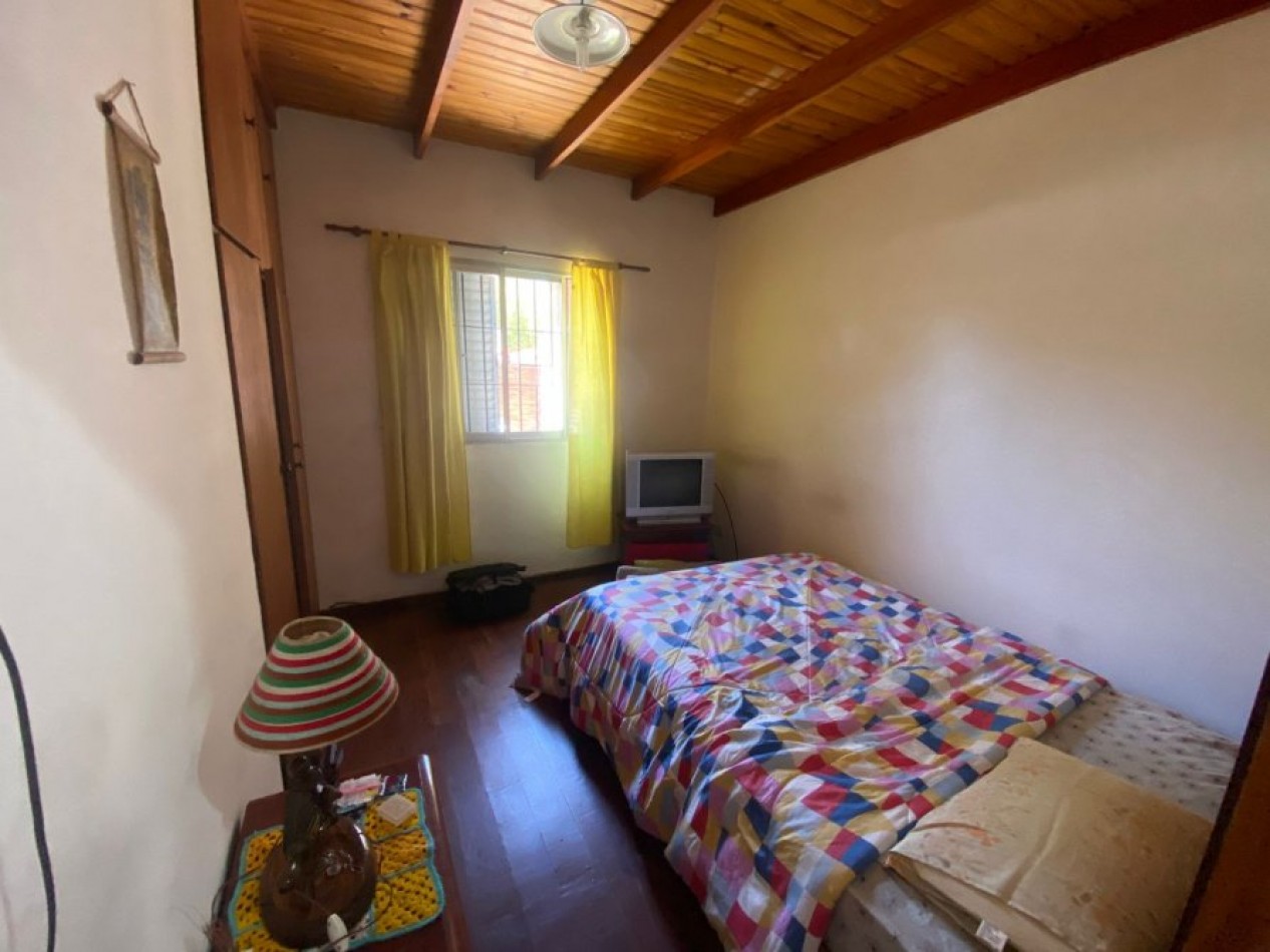 VENDO CASA EN SANTA TERESITA A METROS DEL MAR, 200M2 + SUBSUELO, OPORTUNIDAD!