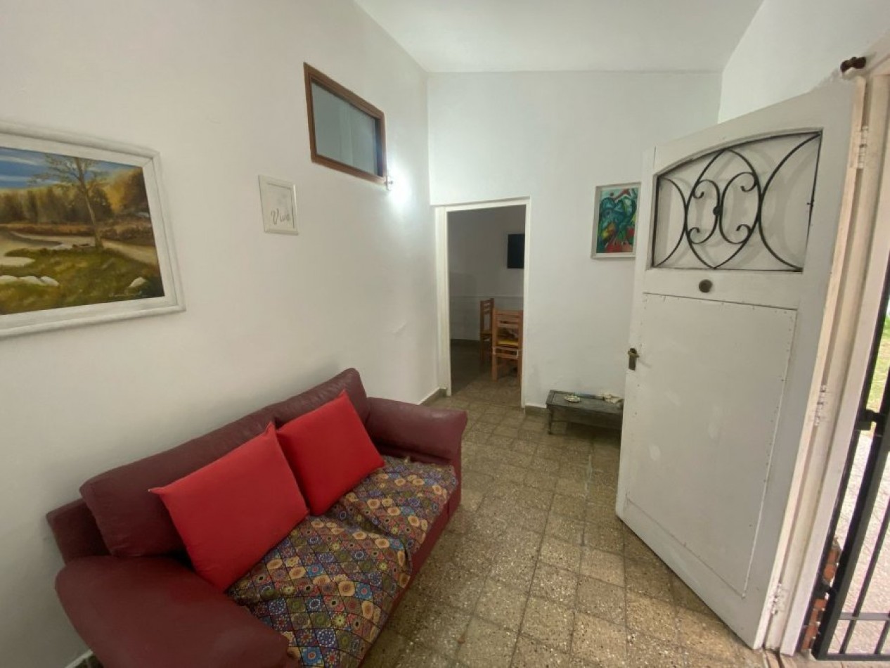 CASA EN VENTA S/LOTE 15X40 MAS DPTO 2 AMBIENTES