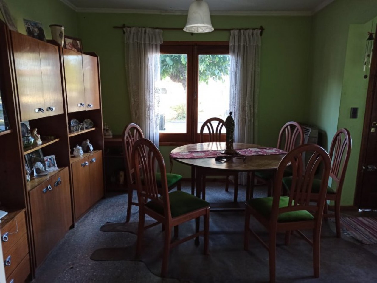 VENTA EN SANTA TERESITA, CASA 4 AMB. GAS NATURAL, ZONA RESIDENCIAL