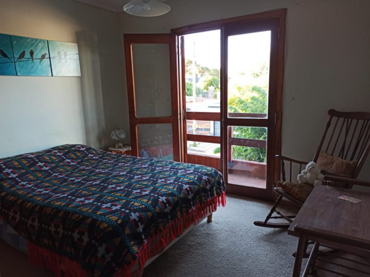 VENTA EN SANTA TERESITA, CASA 4 AMB. GAS NATURAL, ZONA RESIDENCIAL