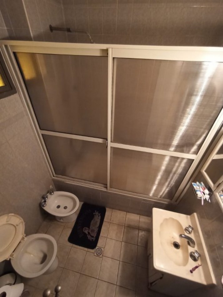 VENTA EN SANTA TERESITA, CASA 4 AMB. GAS NATURAL, ZONA RESIDENCIAL