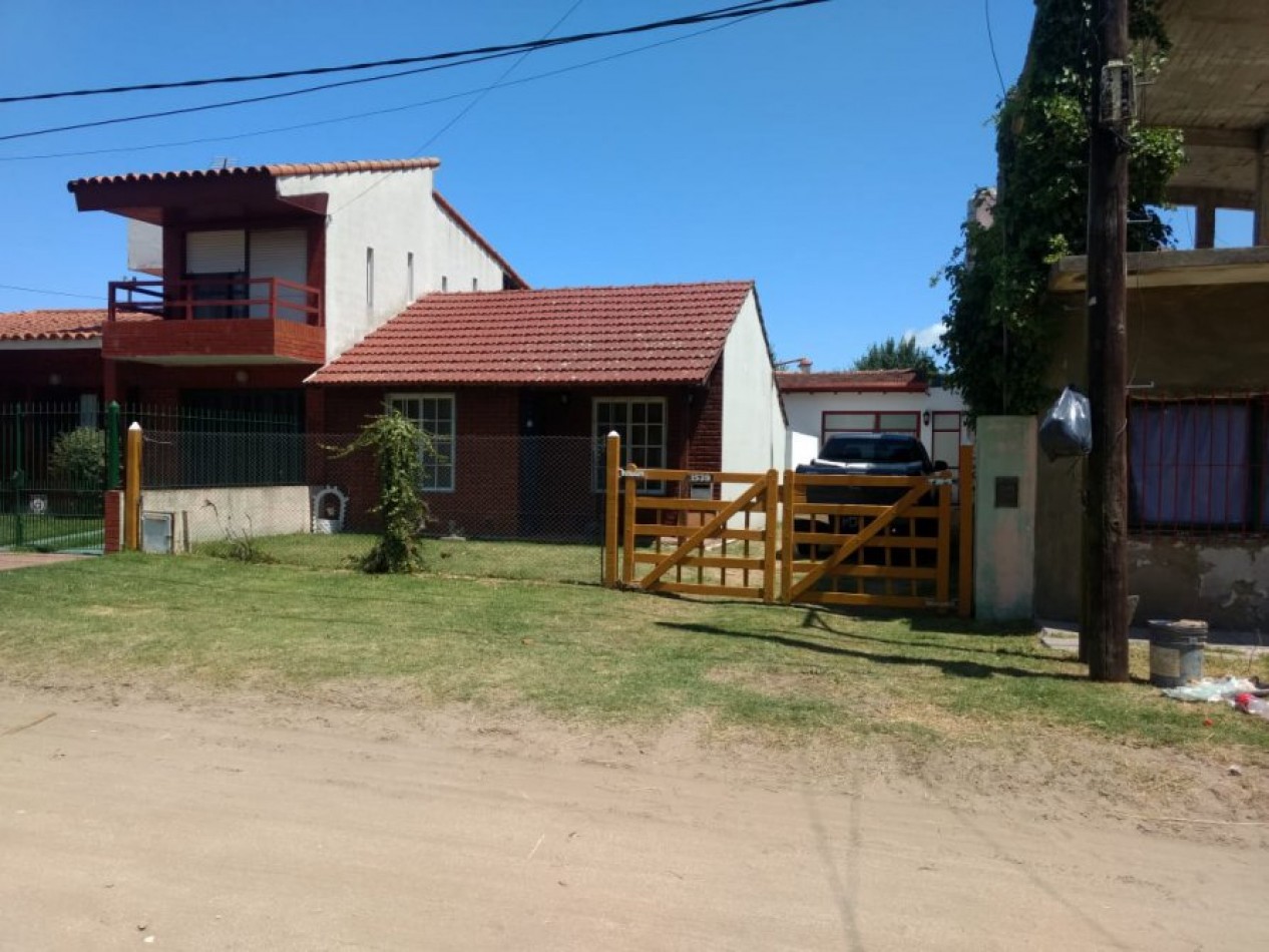 REGIA CASA 2 AMB + LOFT IMPECABLE C/ GAS NATURAL