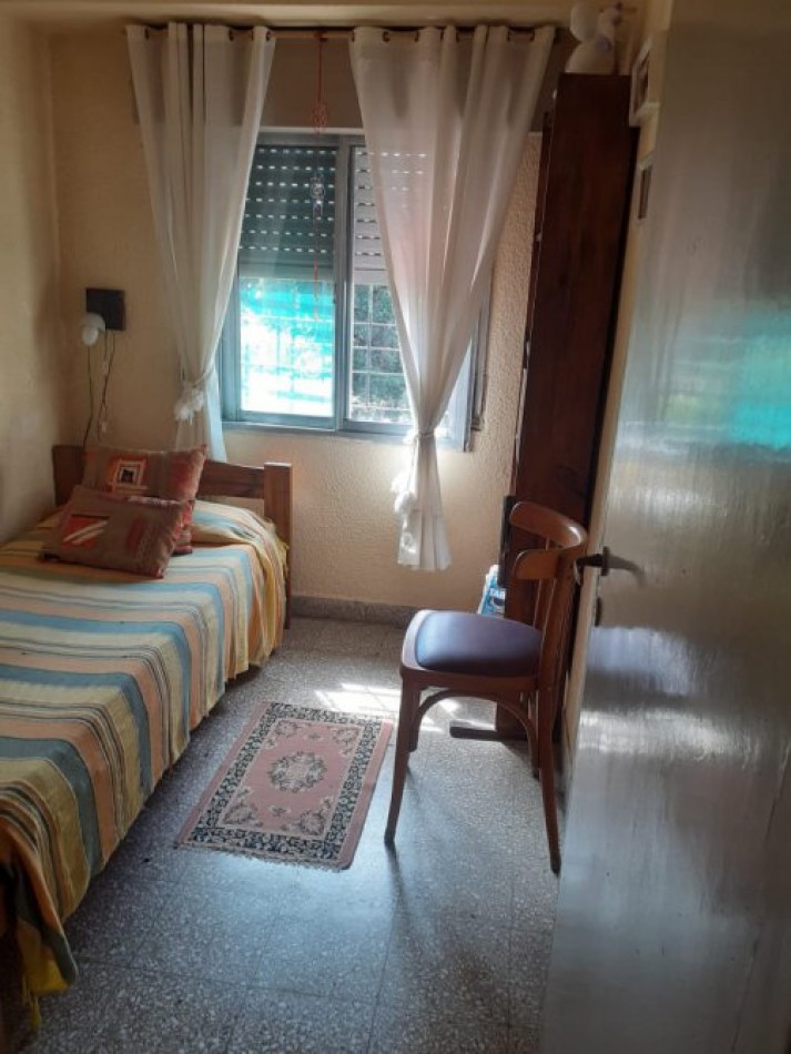 VENDO CASA DE 5 AMBIENTES, EN LA COSTA TODOS LOS SERVICIOS