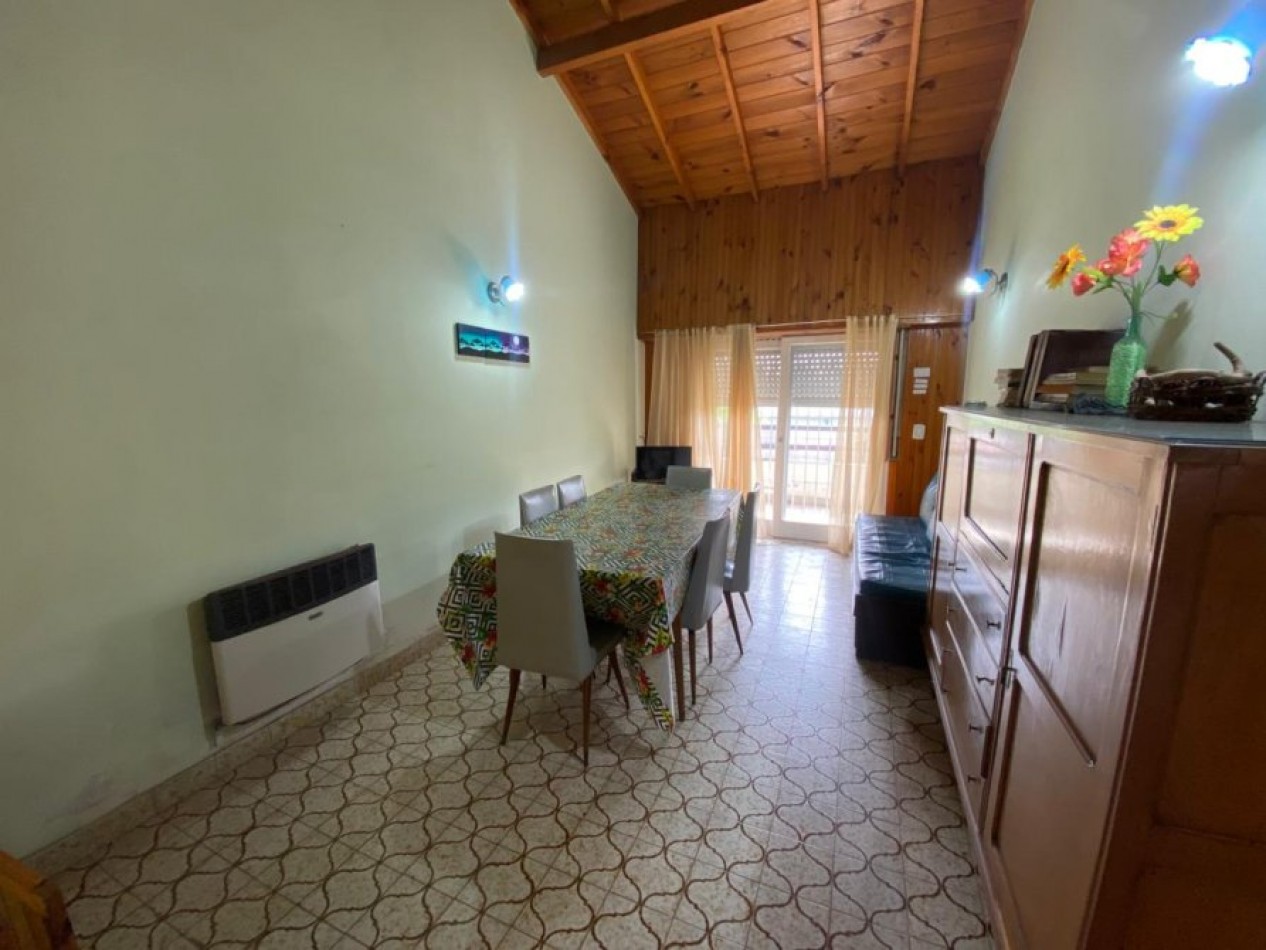 VENTA EN SANTA TERESITA REGIO TRIPLEX, CERCA DEL MAR C/ COCHERA Y GAS NATURAL