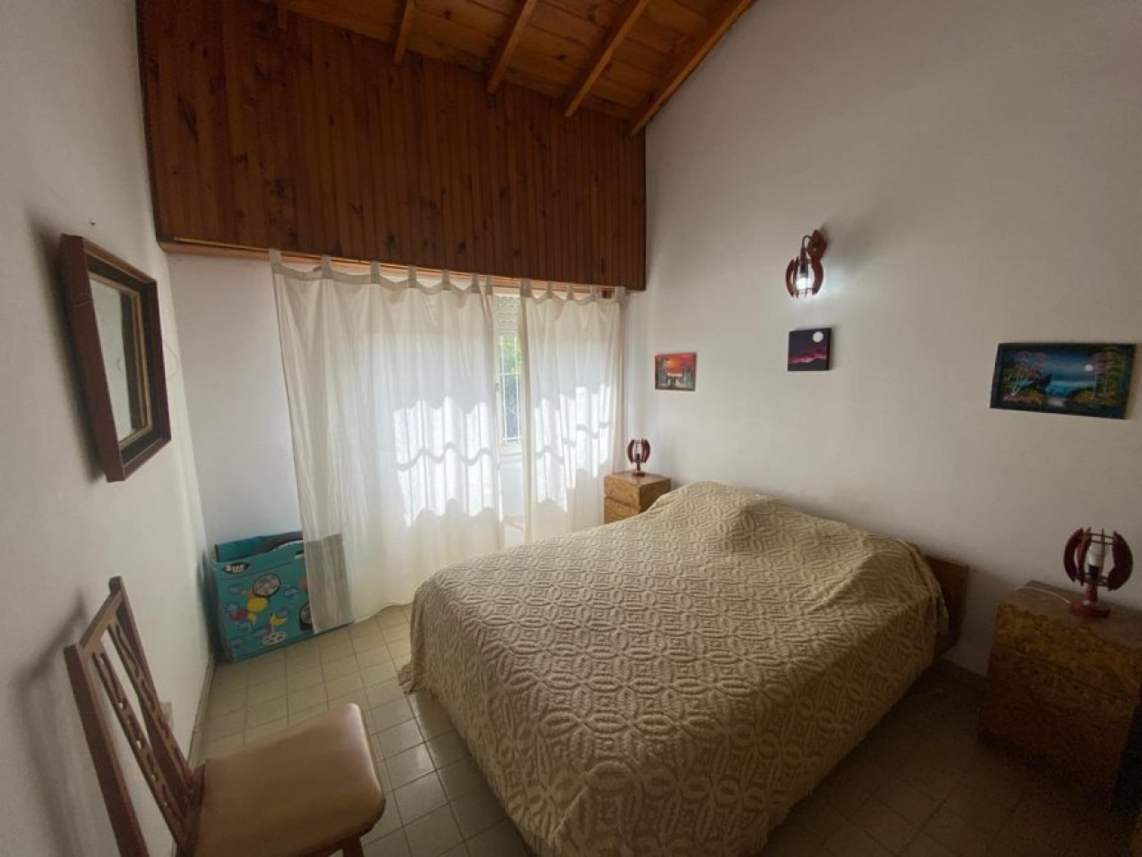 VENTA EN SANTA TERESITA REGIO TRIPLEX, CERCA DEL MAR C/ COCHERA Y GAS NATURAL