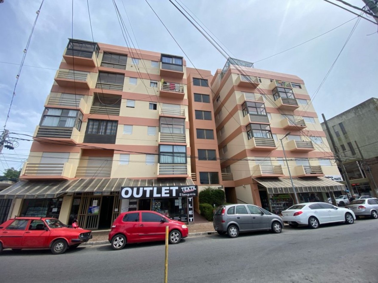DEPARTAMENTO 2 AMBIENTES, EXCELENTE UBICACION