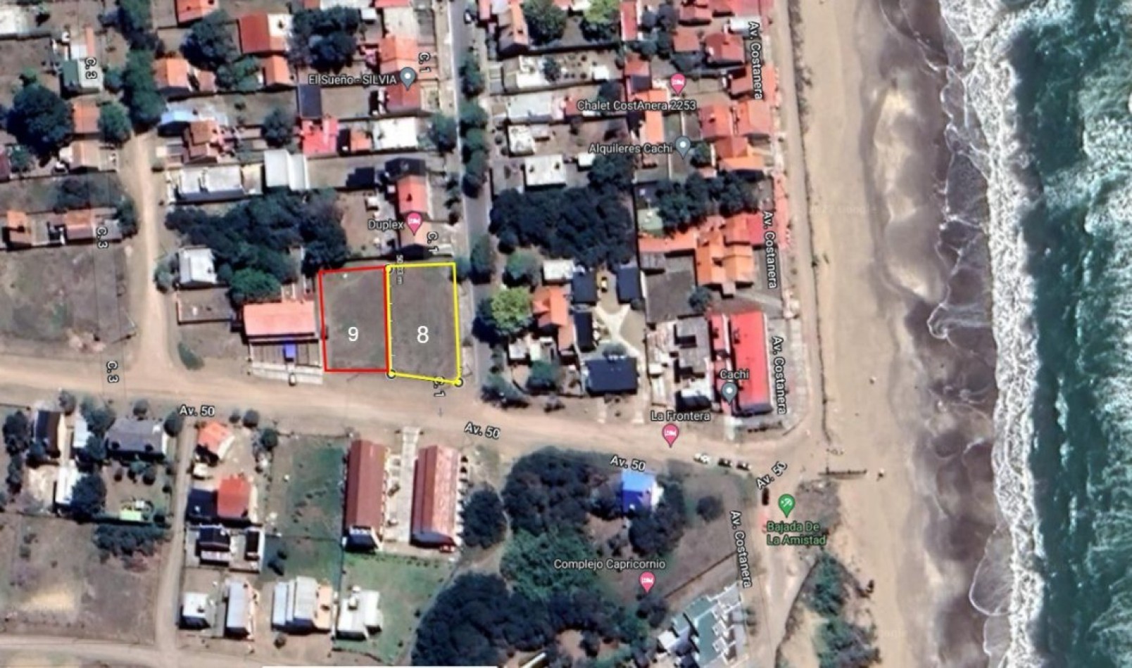 LOTE ESQUINA IDEAL INVERSION A 100 METROS DEL MAR ( LOTE 8 )