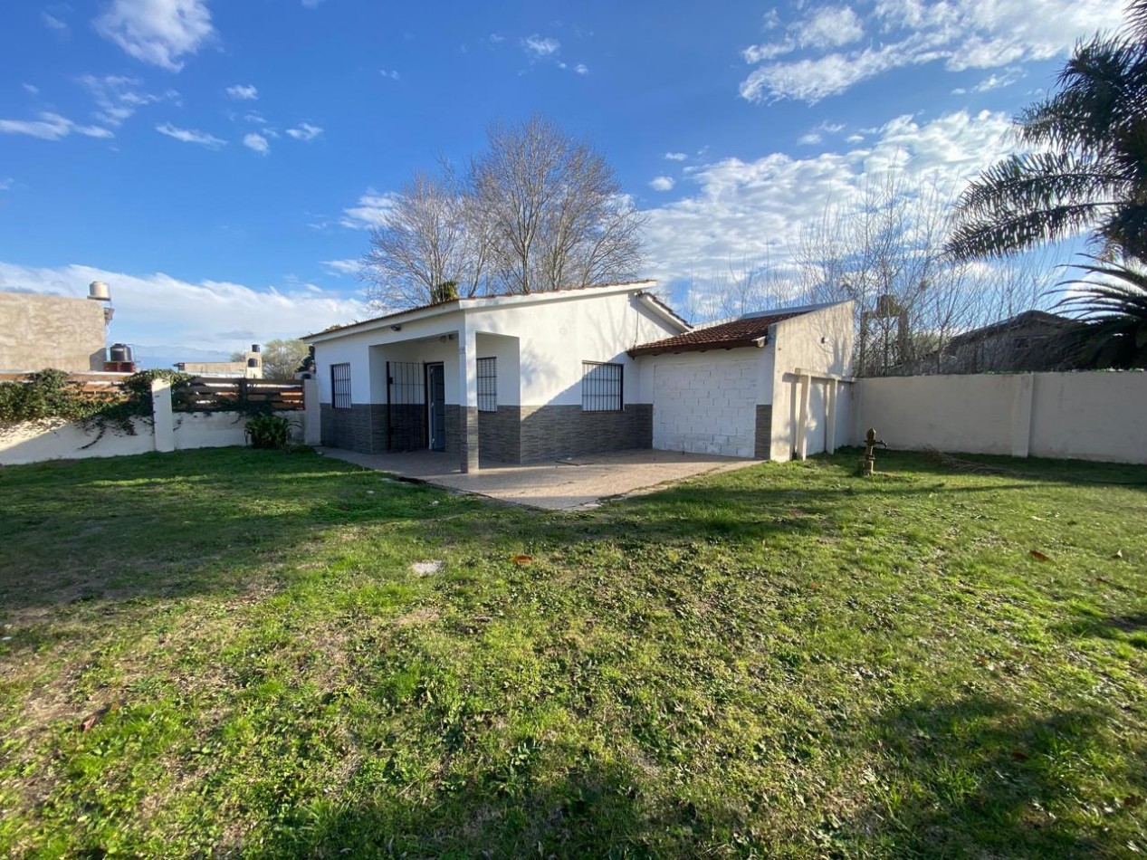 VENTA EN LA COSTA CASA DE 3 AMBIENTES , GRAN OPORTUNIDAD!