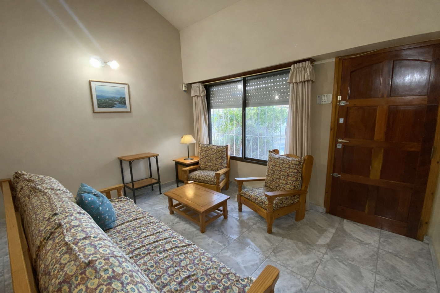 VENTA EN SANTA TERESITA, CASA DE 100M2 SOBRE LOTE DE 12X50 CON GAS NATURAL