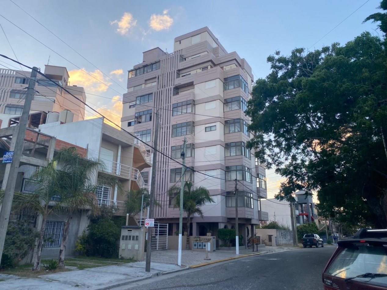 DEPARTAMENTO EN VENTA EN SANTA TERESITA, CON GAS NATURAL
