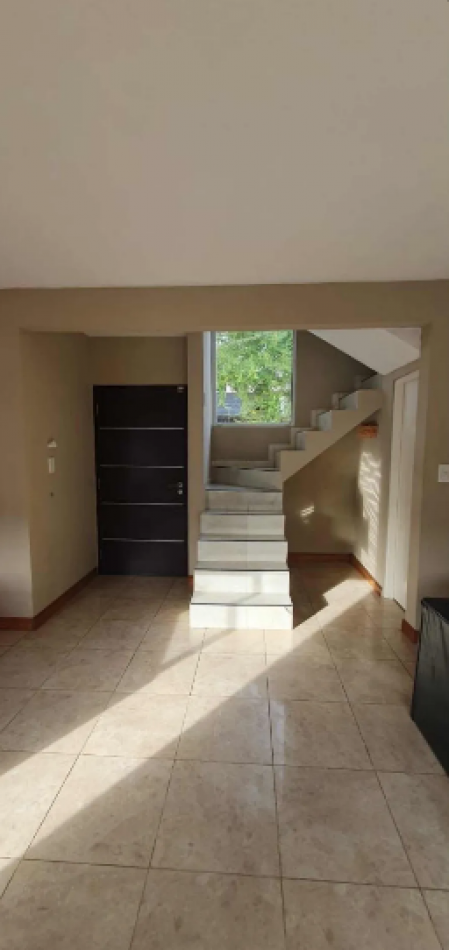VENTA CASA EN SANTA TERESITA CON GAS NATURAL