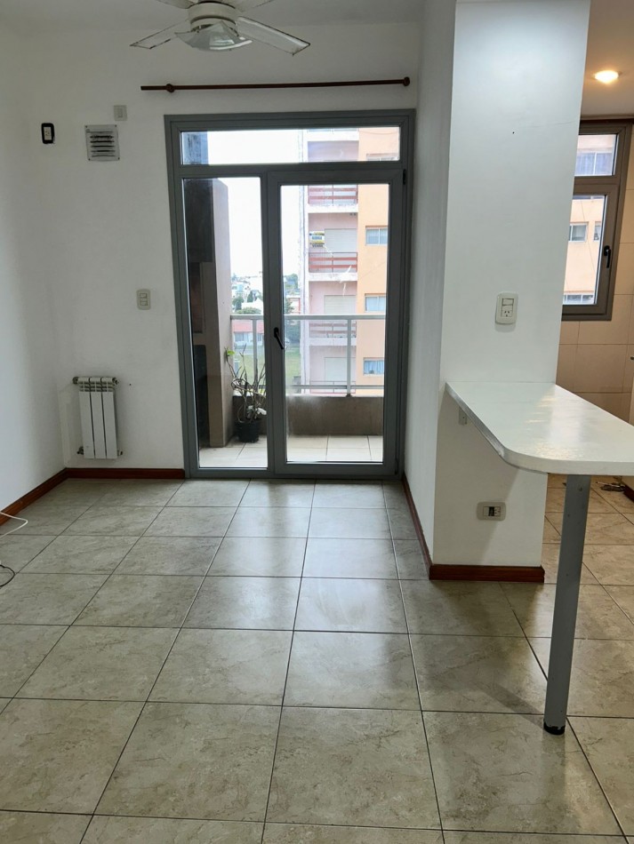 ALQUILER ANUAL DEPARTAMENTO DE 2 AMBIENTES CON GAS NATURAL, SANTA TERESITA