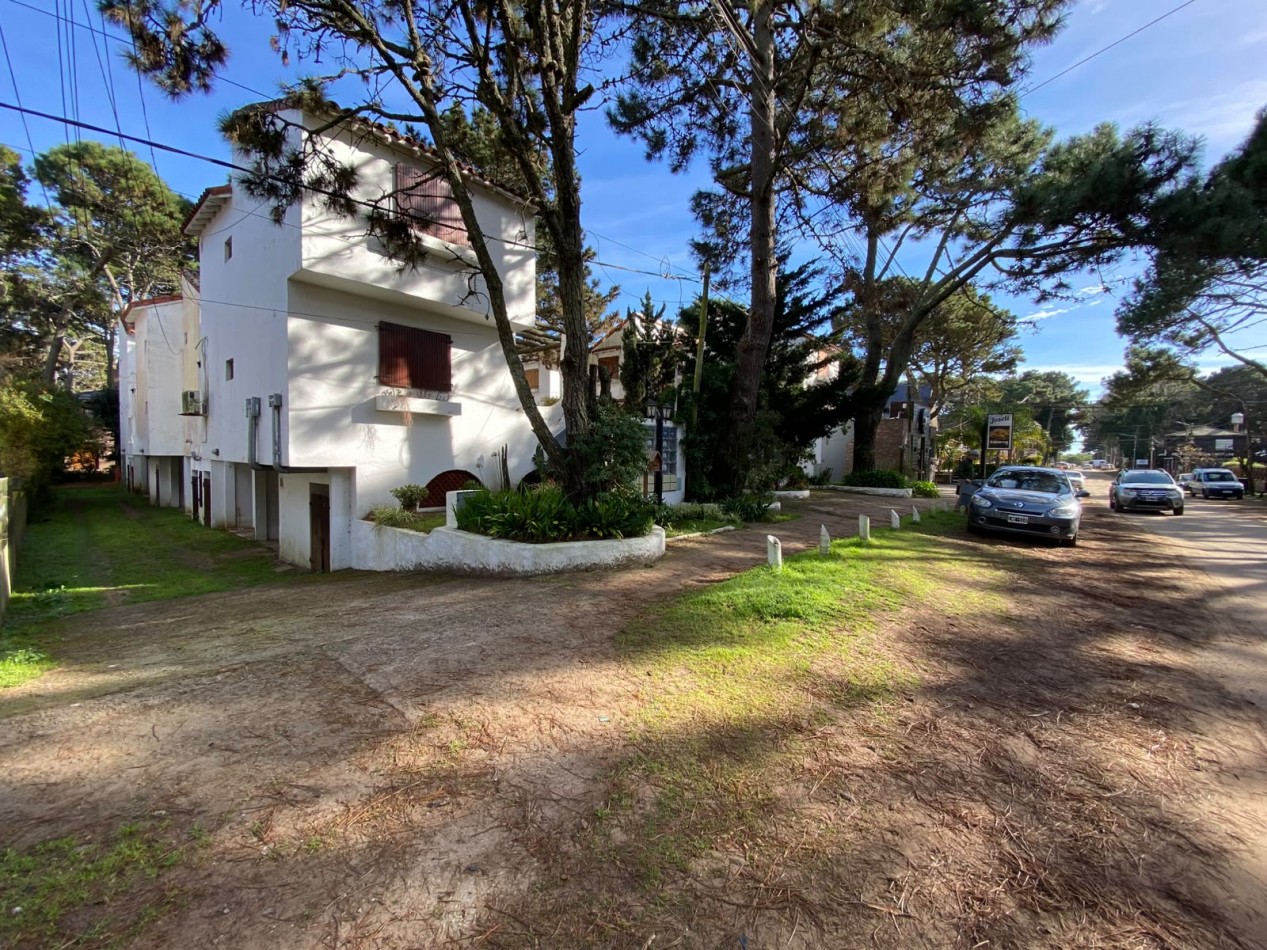 ALQUILER ANUAL DUPLEX EN COSTA DEL ESTE, EXCELENTE UBICACION