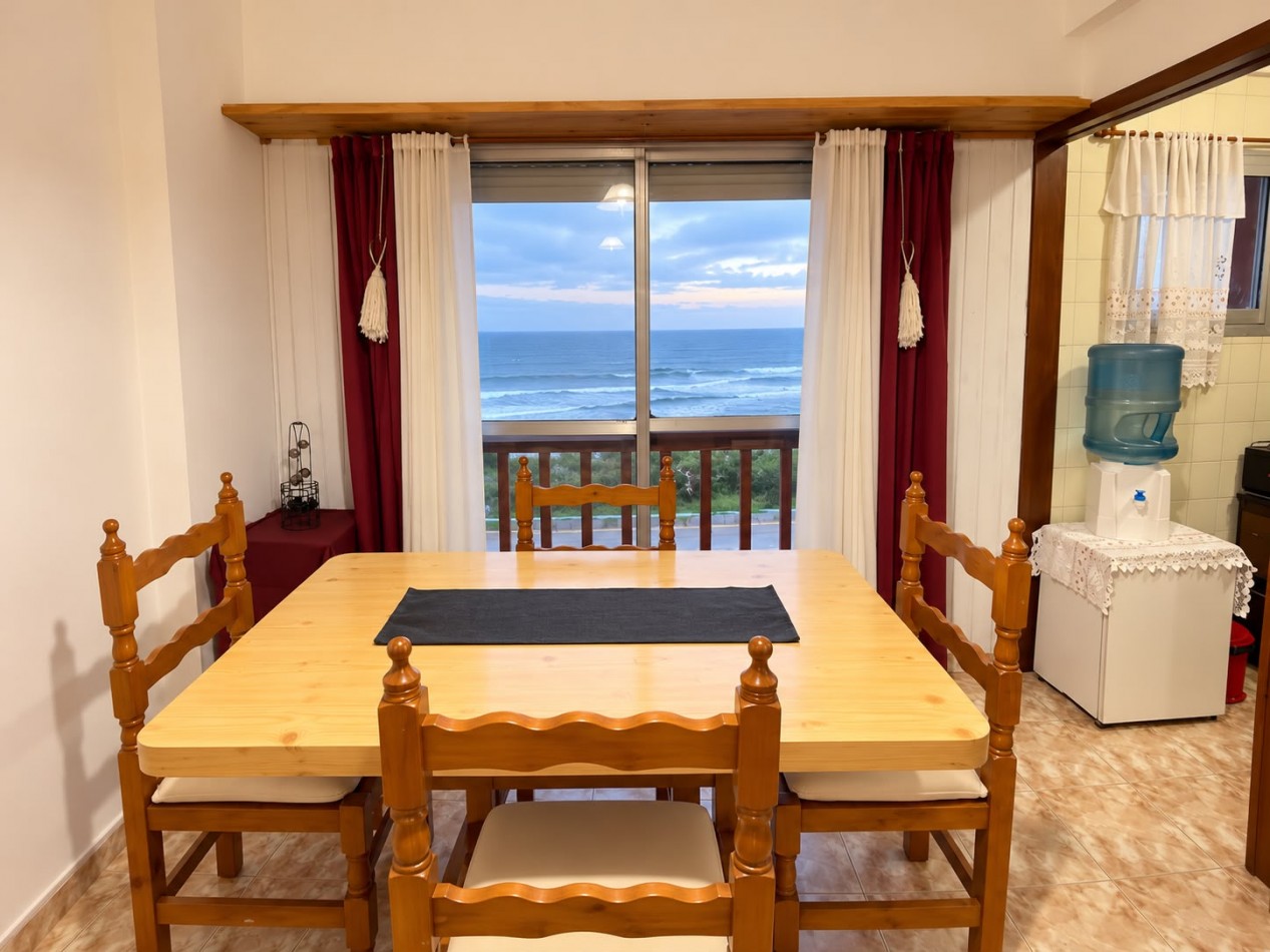VENTA EN SANTA TERESITA, DEPARTAMENTO FRENTE AL MAR