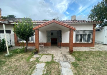 CASA EN VENTA S/LOTE 15X40 MAS DPTO 2 AMBIENTES