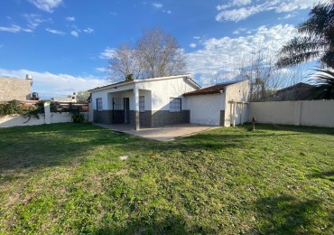 VENTA EN LA COSTA CASA DE 3 AMBIENTES , GRAN OPORTUNIDAD!